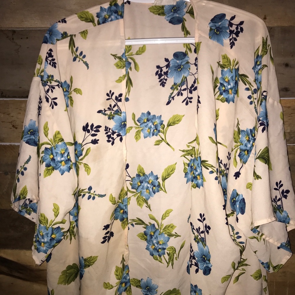 Blue Floral Kimono 👘